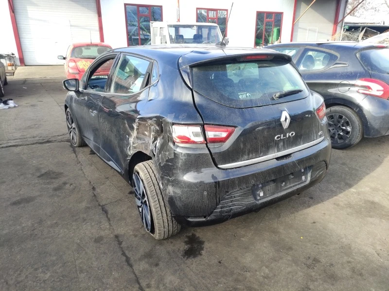 Renault Clio 1.5dci, снимка 4 - Автомобили и джипове - 39858178