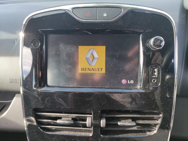 Renault Clio 1.5dci, снимка 11 - Автомобили и джипове - 39858178