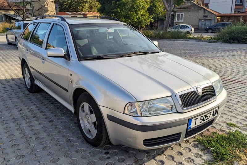 Skoda Octavia Elegance, снимка 2 - Автомобили и джипове - 47020289