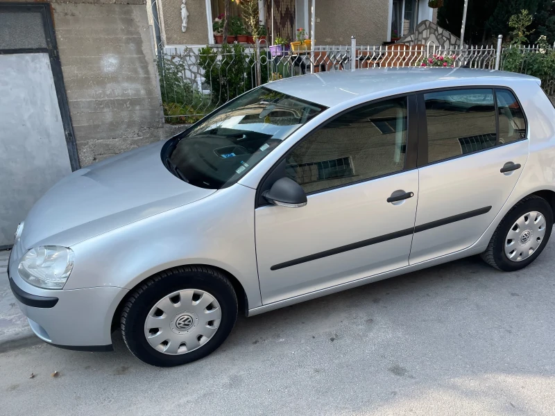 VW Golf, снимка 2 - Автомобили и джипове - 47512671