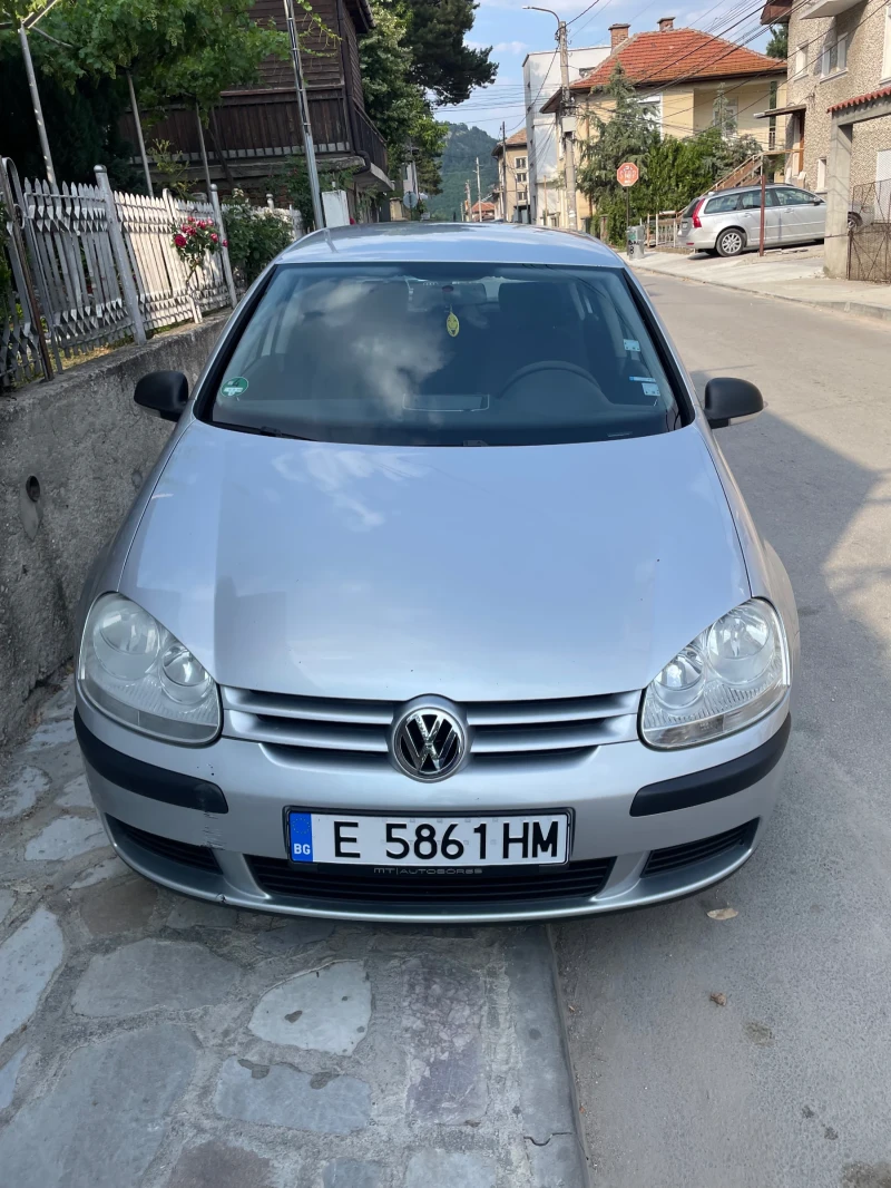 VW Golf, снимка 1 - Автомобили и джипове - 47512671