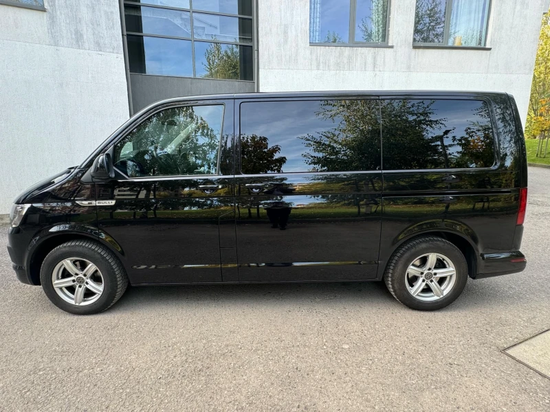 VW Multivan 2.0d / РЕГИСТРИРАН / 7 МЕСТЕН, снимка 4 - Автомобили и джипове - 47666164