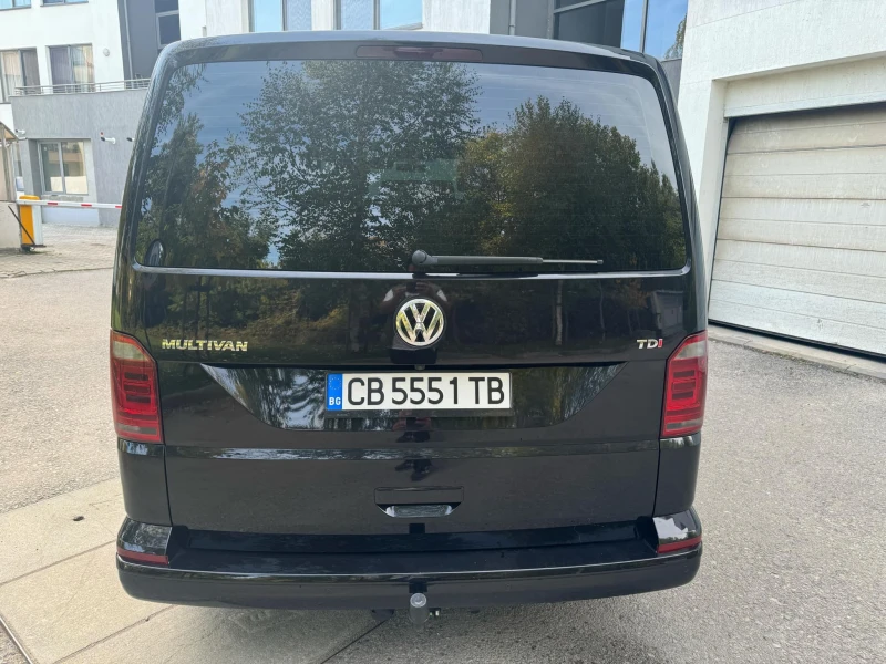 VW Multivan 2.0d / РЕГИСТРИРАН / 7 МЕСТЕН, снимка 6 - Автомобили и джипове - 47666164