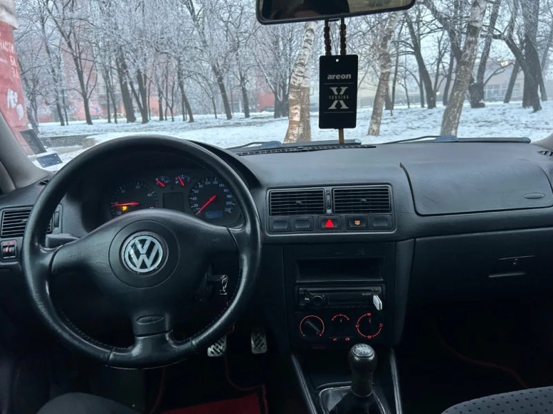 VW Golf, снимка 14 - Автомобили и джипове - 49260072