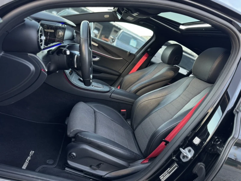 Mercedes-Benz E 220 AMG, снимка 13 - Автомобили и джипове - 50367121