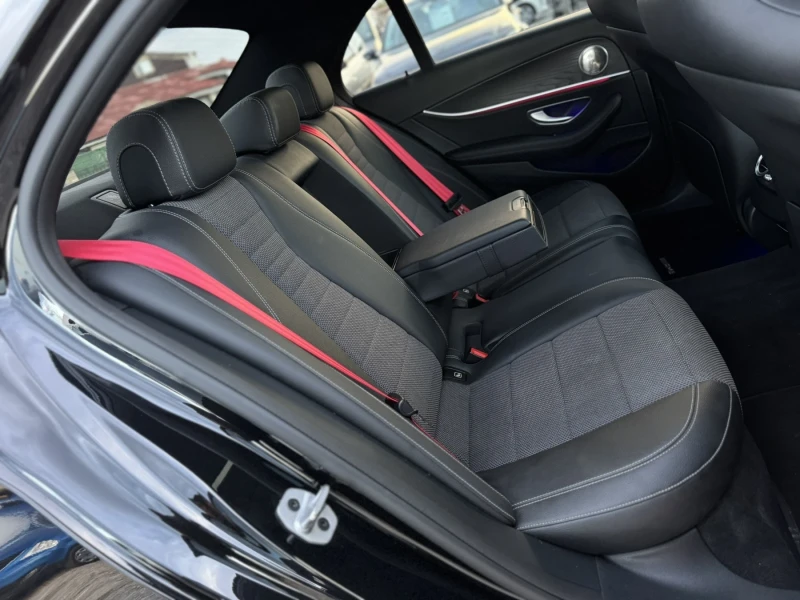Mercedes-Benz E 220 AMG, снимка 16 - Автомобили и джипове - 50367121