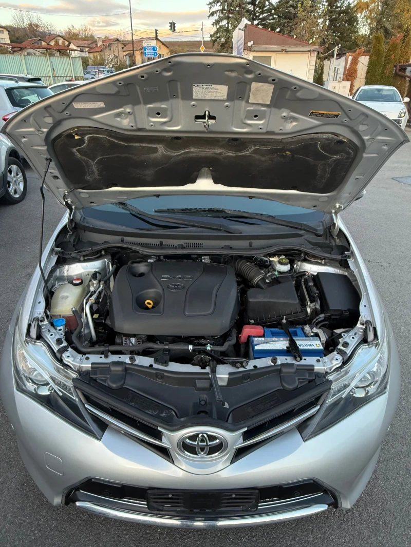 Toyota Auris 1.4D-4D LOUNGE, снимка 13 - Автомобили и джипове - 52326224