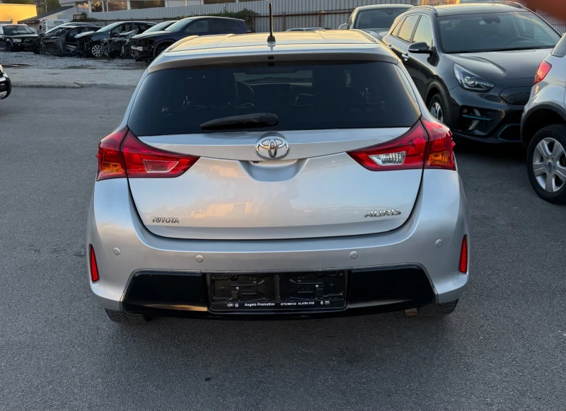 Toyota Auris 1.4D-4D LOUNGE, снимка 3 - Автомобили и джипове - 52326224