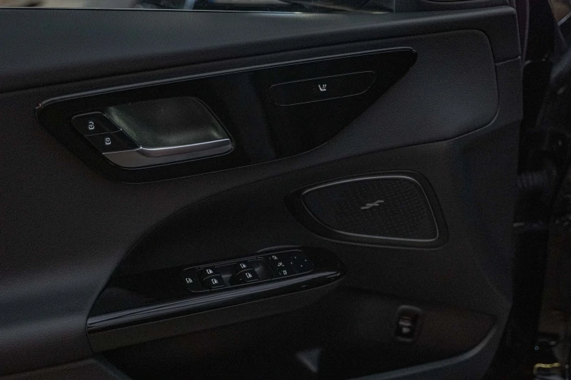 Mercedes-Benz C 300 CDI/9G Tronic/Virtual/Подгрев/Камера/Седан, снимка 10 - Автомобили и джипове - 52298665