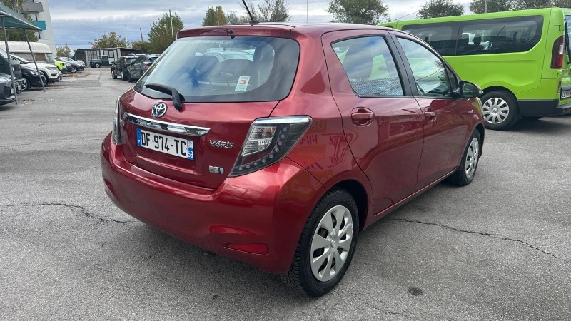 Toyota Yaris 1.5 Hybrid , снимка 6 - Автомобили и джипове - 52320855