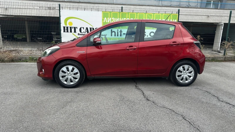 Toyota Yaris 1.5 Hybrid , снимка 4 - Автомобили и джипове - 52320855