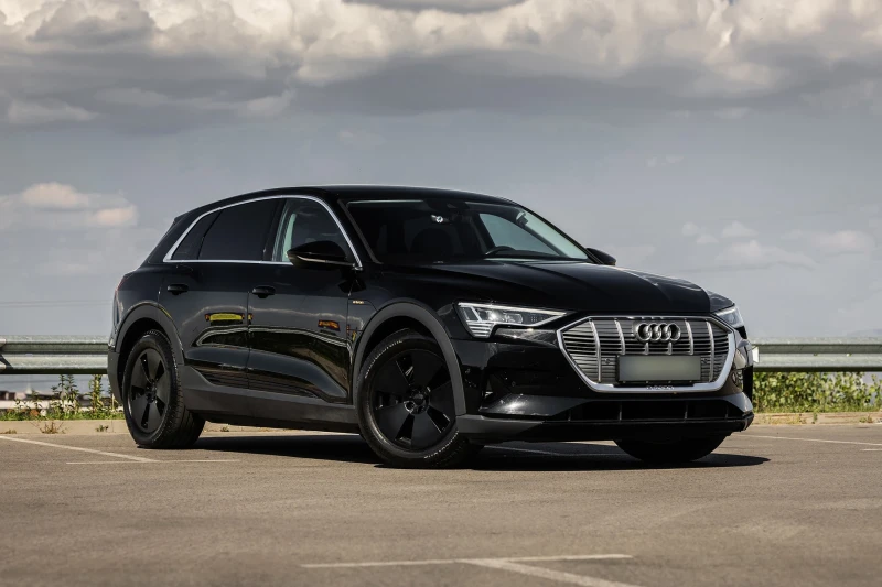 Audi E-Tron E Tron 50 quattro, снимка 8 - Автомобили и джипове - 53426091