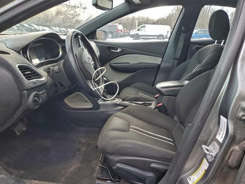 Dodge Dart 2.0L 4 Front-wheel Drive, снимка 11 - Автомобили и джипове - 53124633