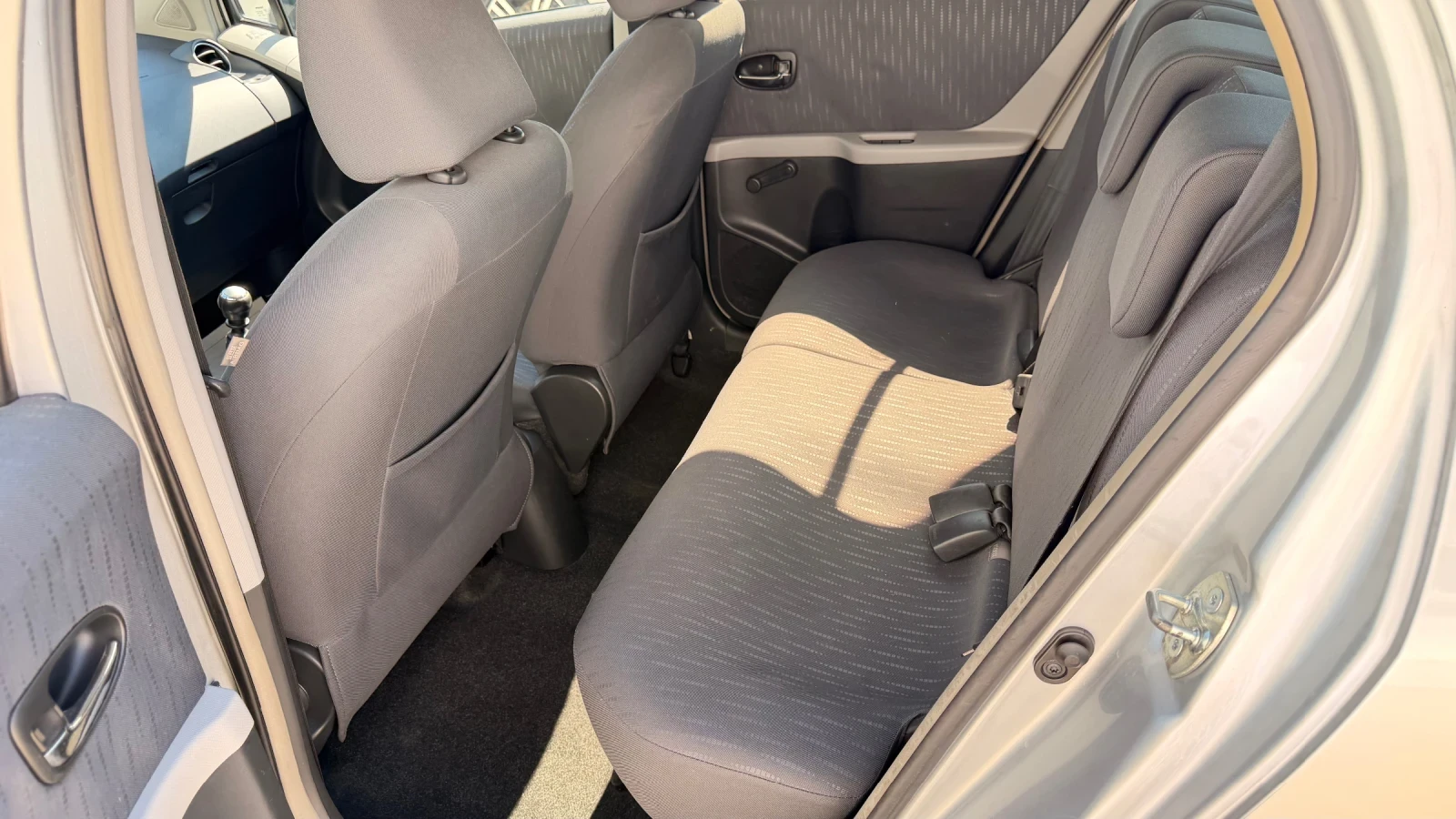 Toyota Yaris 1.3vvt-i 101k* FACE* UNIKAT*  | Mobile.bg � ����������� 8