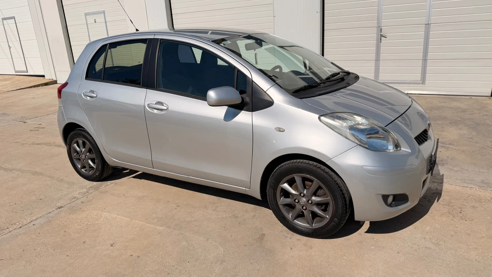 Toyota Yaris 1.3vvt-i 101k* FACE* UNIKAT*  | Mobile.bg � ����������� 12