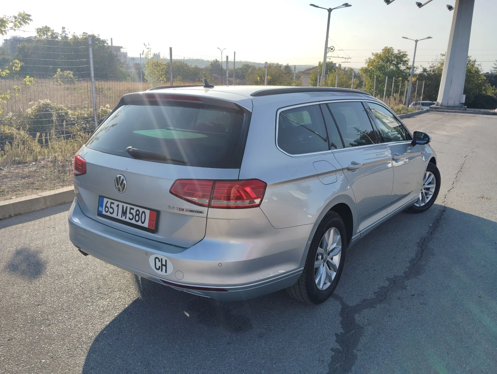 VW Passat B-8 Дигитално табло, Дистроник, Led фарове - изображение 3