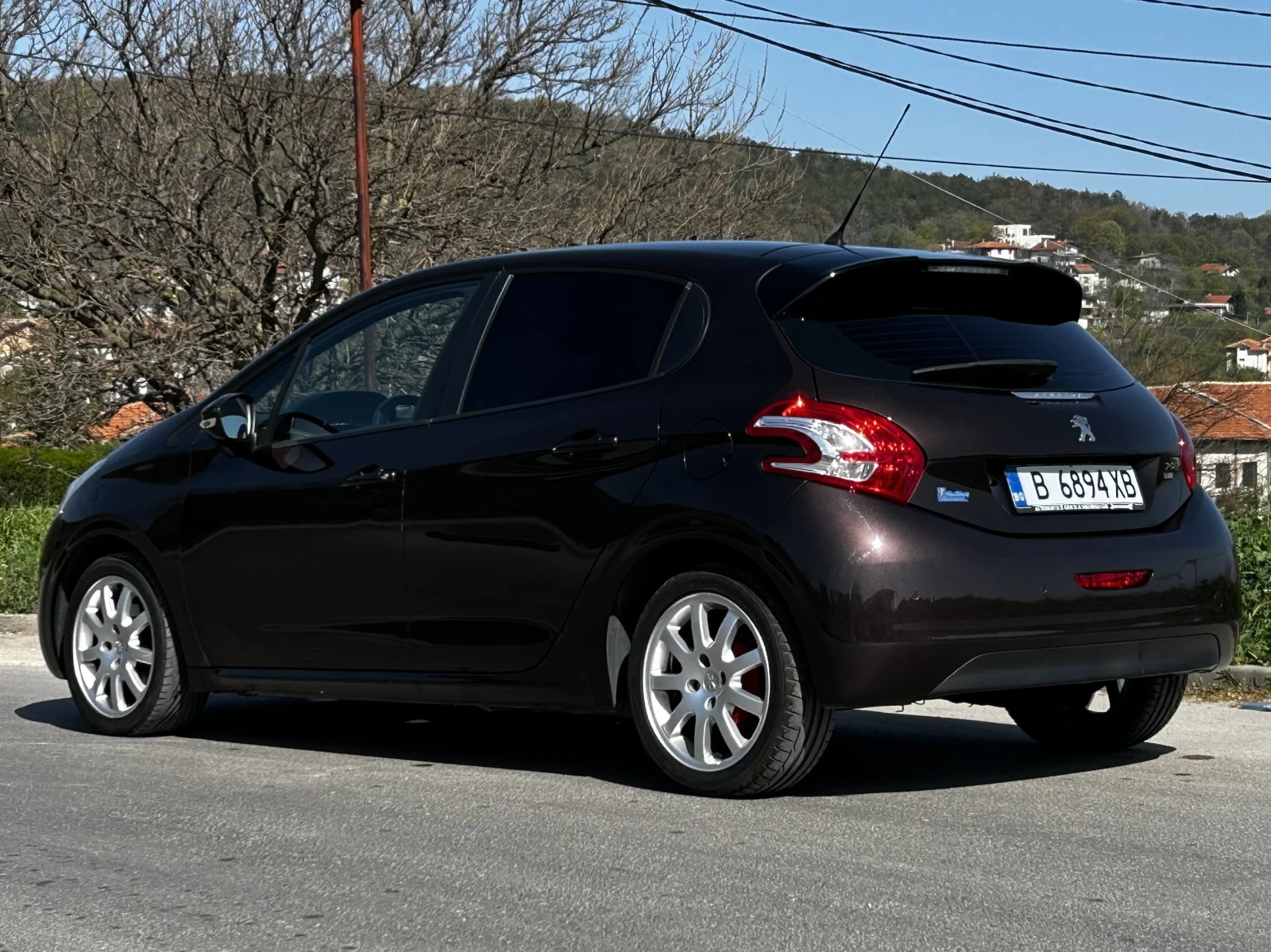 Peugeot 208 1.4 HDi - изображение 3