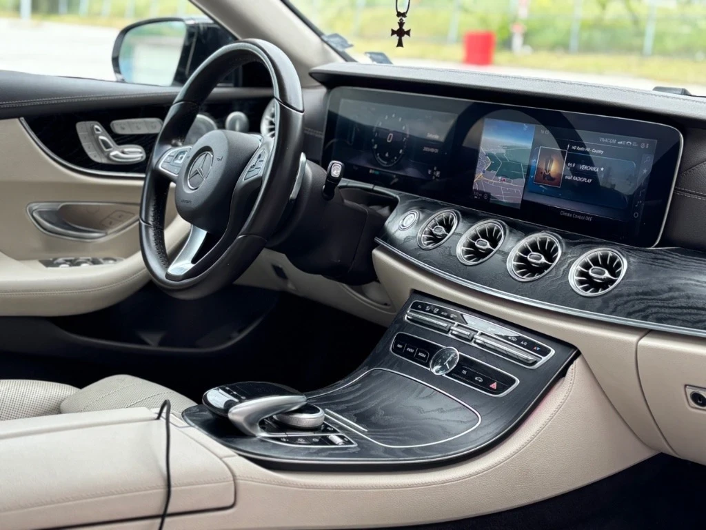 Mercedes-Benz E 400  - изображение 7
