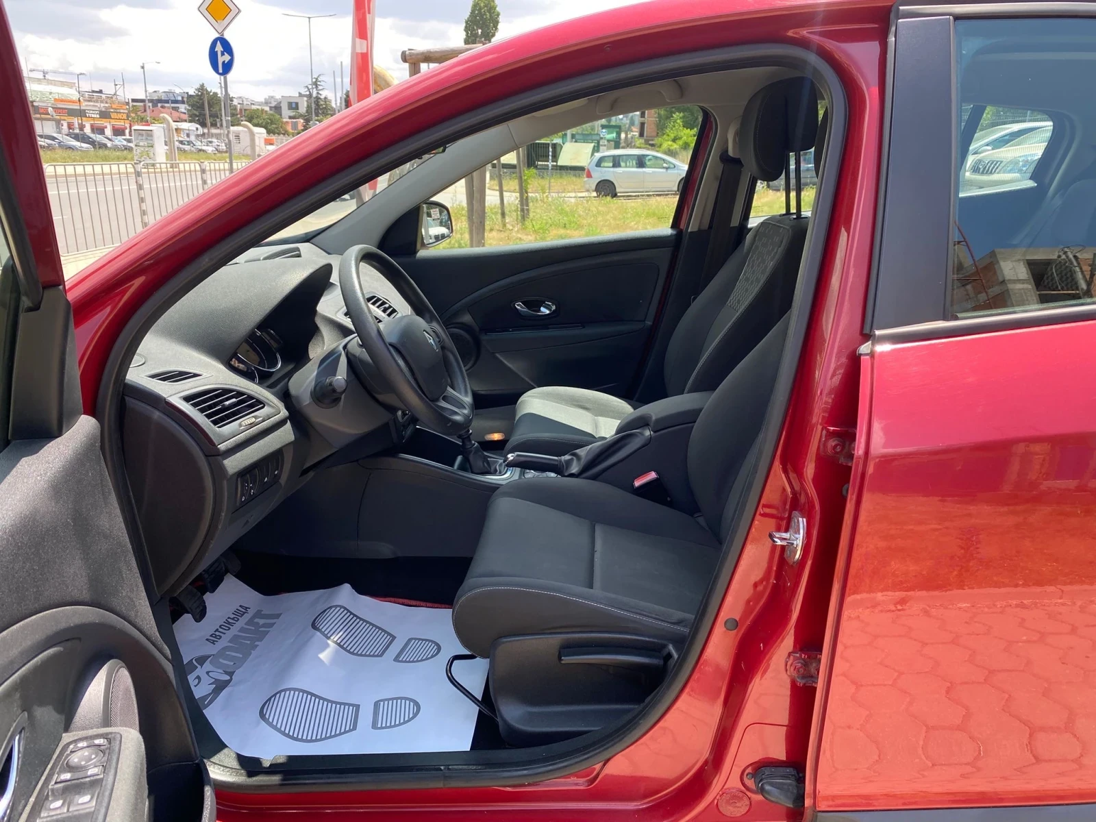 Renault Megane 1.5dCi/EURO.5B - изображение 8