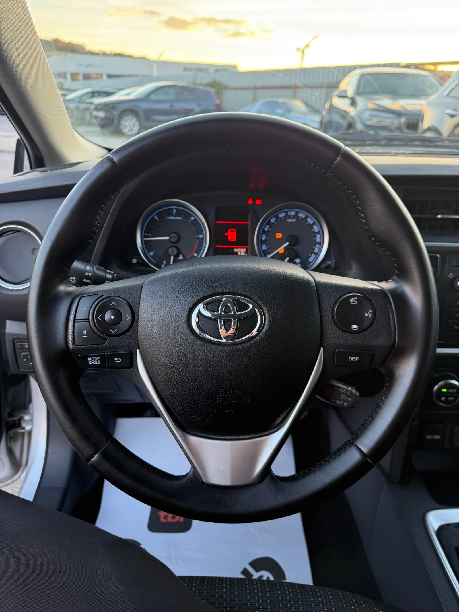 Toyota Auris 1.4D-4D LOUNGE - изображение 9