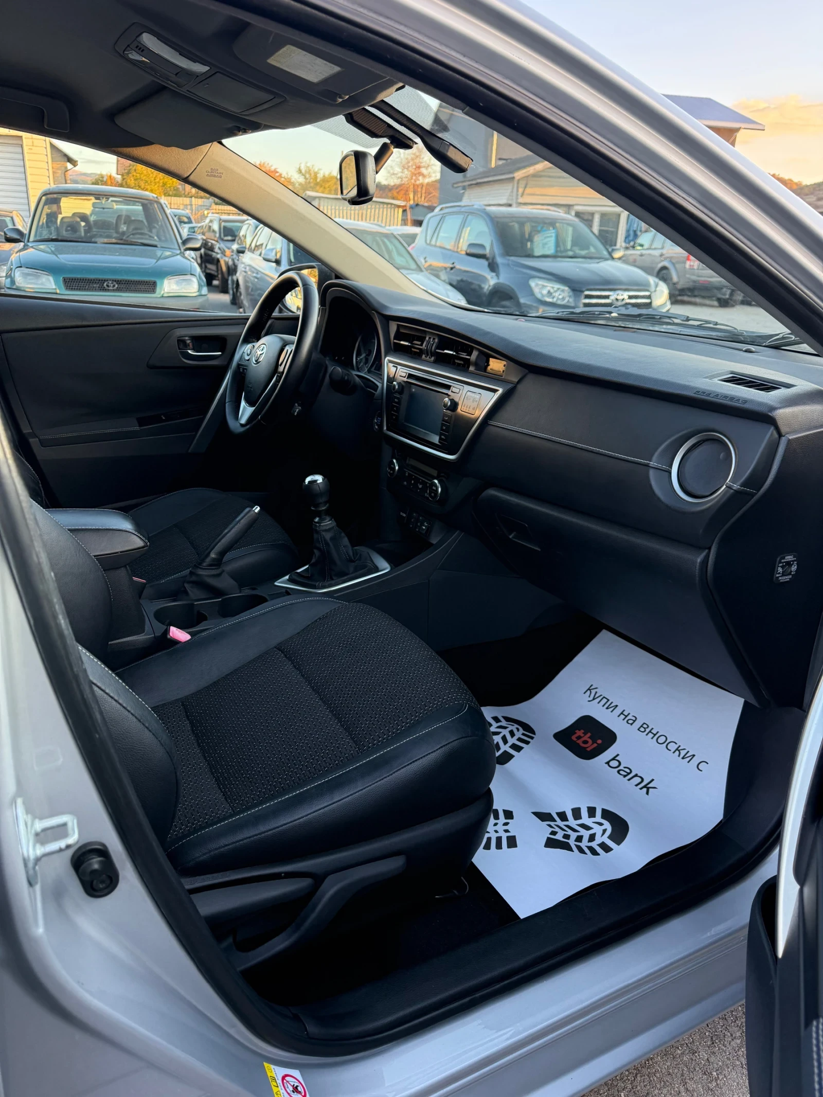 Toyota Auris 1.4D-4D LOUNGE - изображение 7