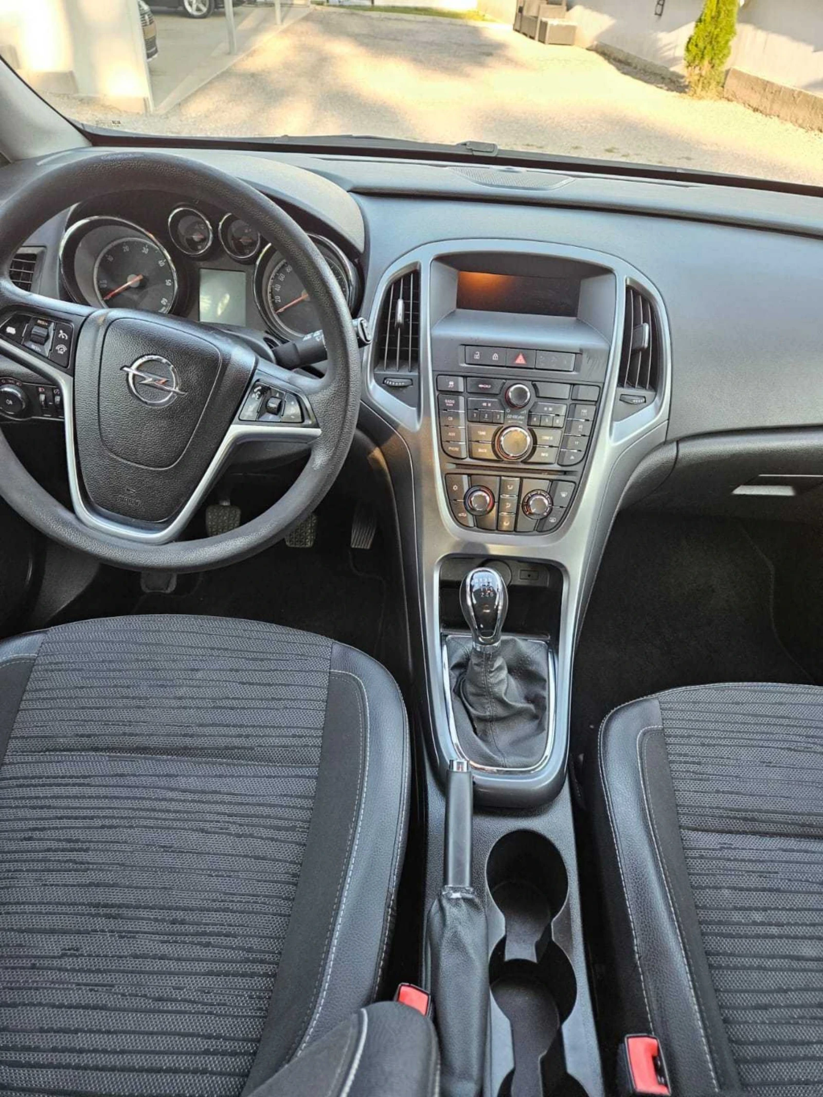 Opel Astra 1.6 cdti 110hp ИМА Регистрация! - изображение 7