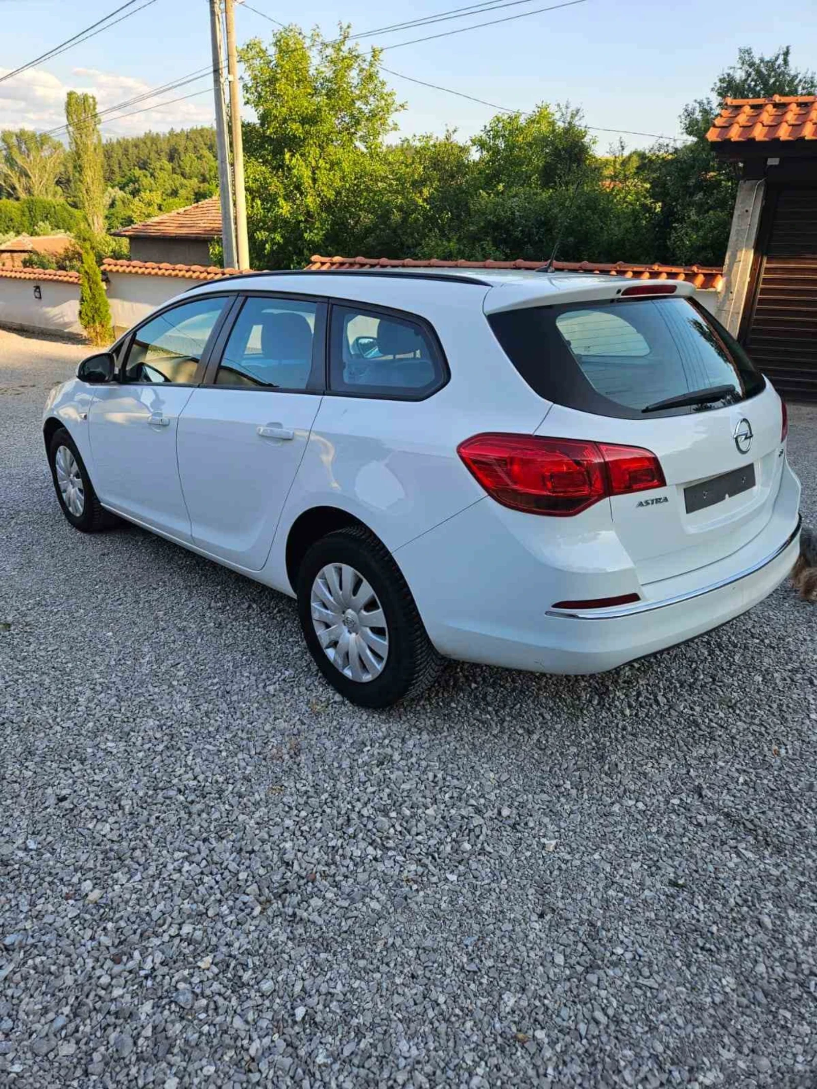 Opel Astra 1.6 cdti 110hp ИМА Регистрация! - изображение 5