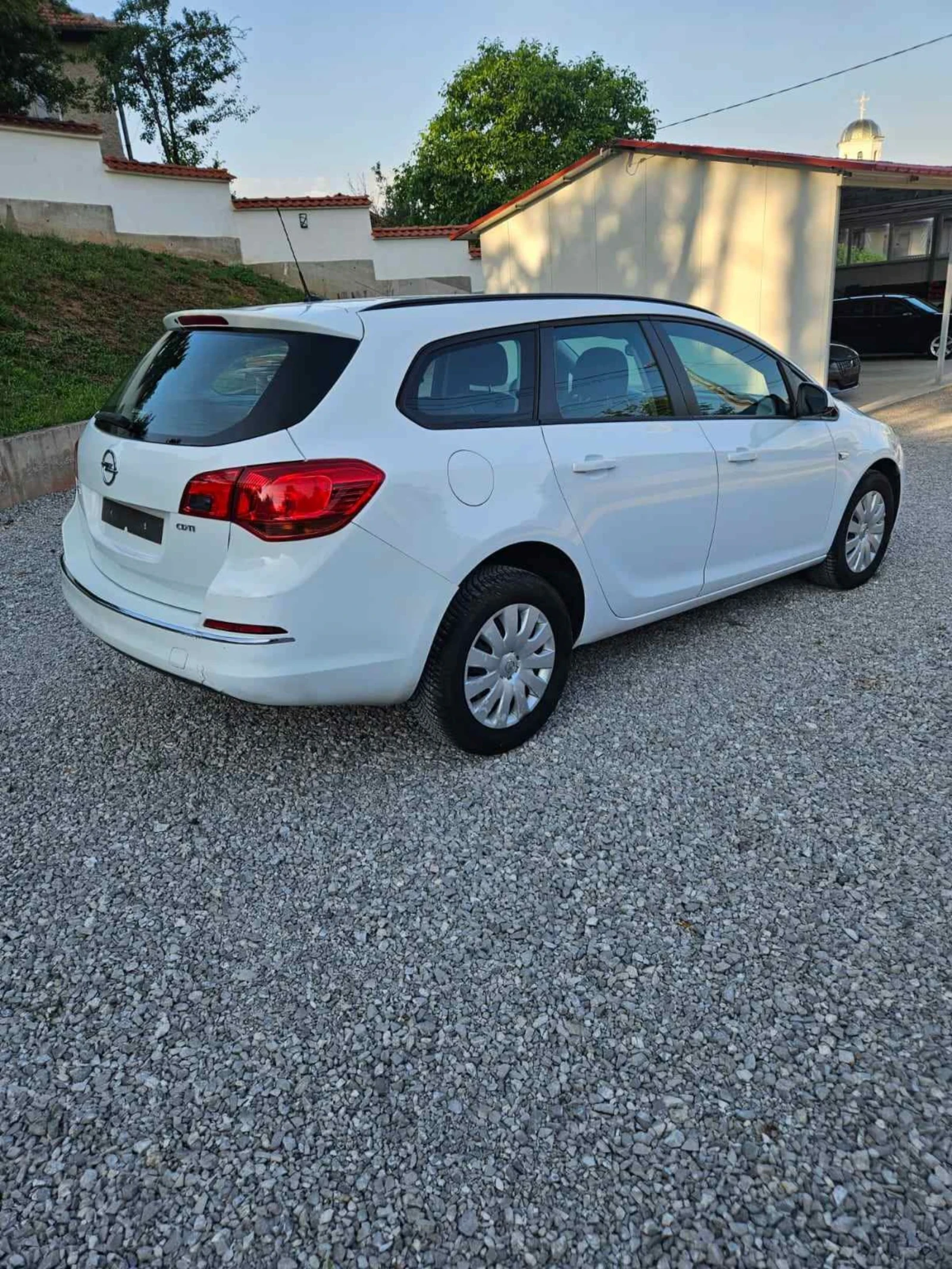 Opel Astra 1.6 cdti 110hp ИМА Регистрация! - изображение 6