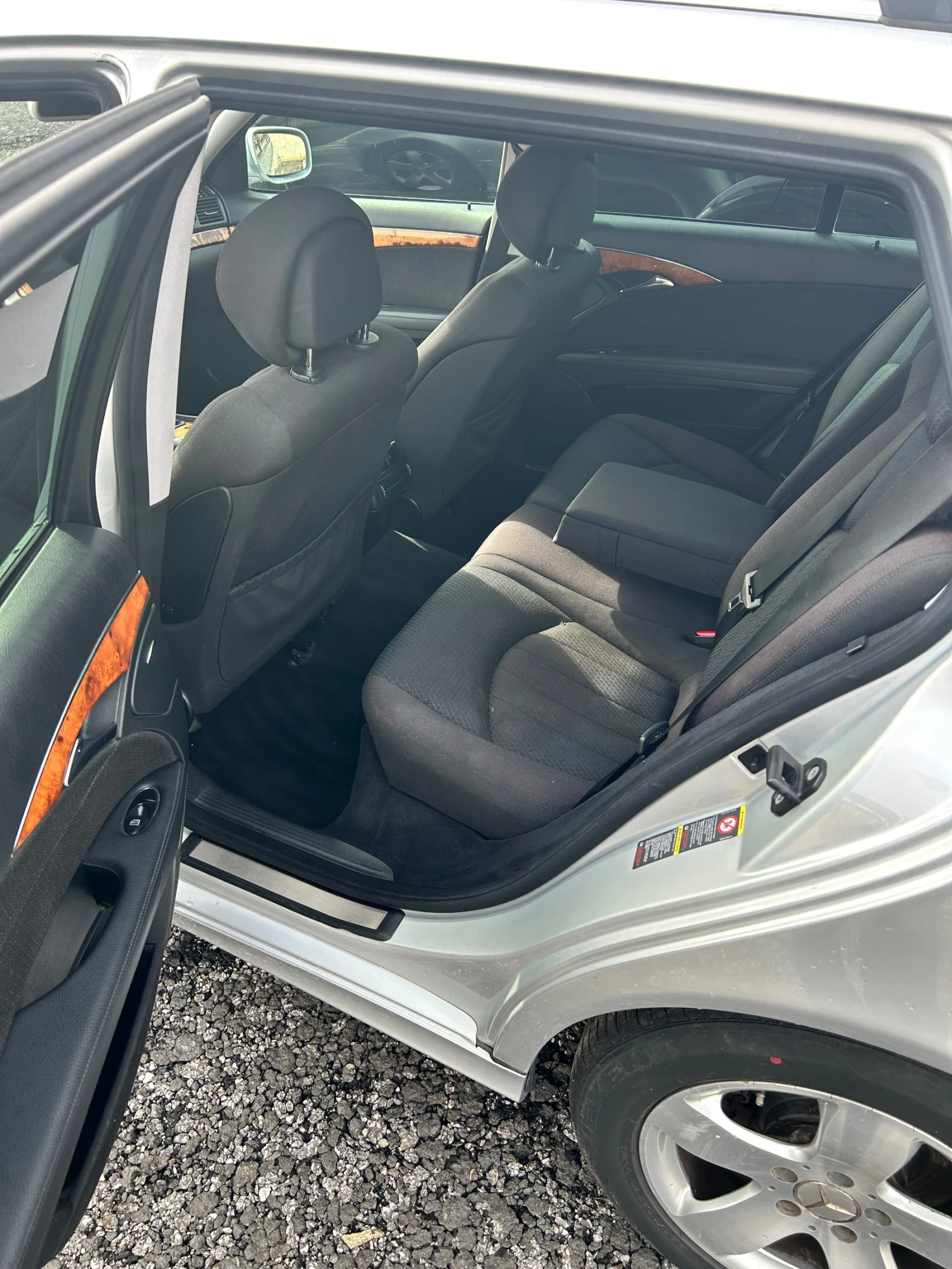 Mercedes-Benz E 280  - изображение 8