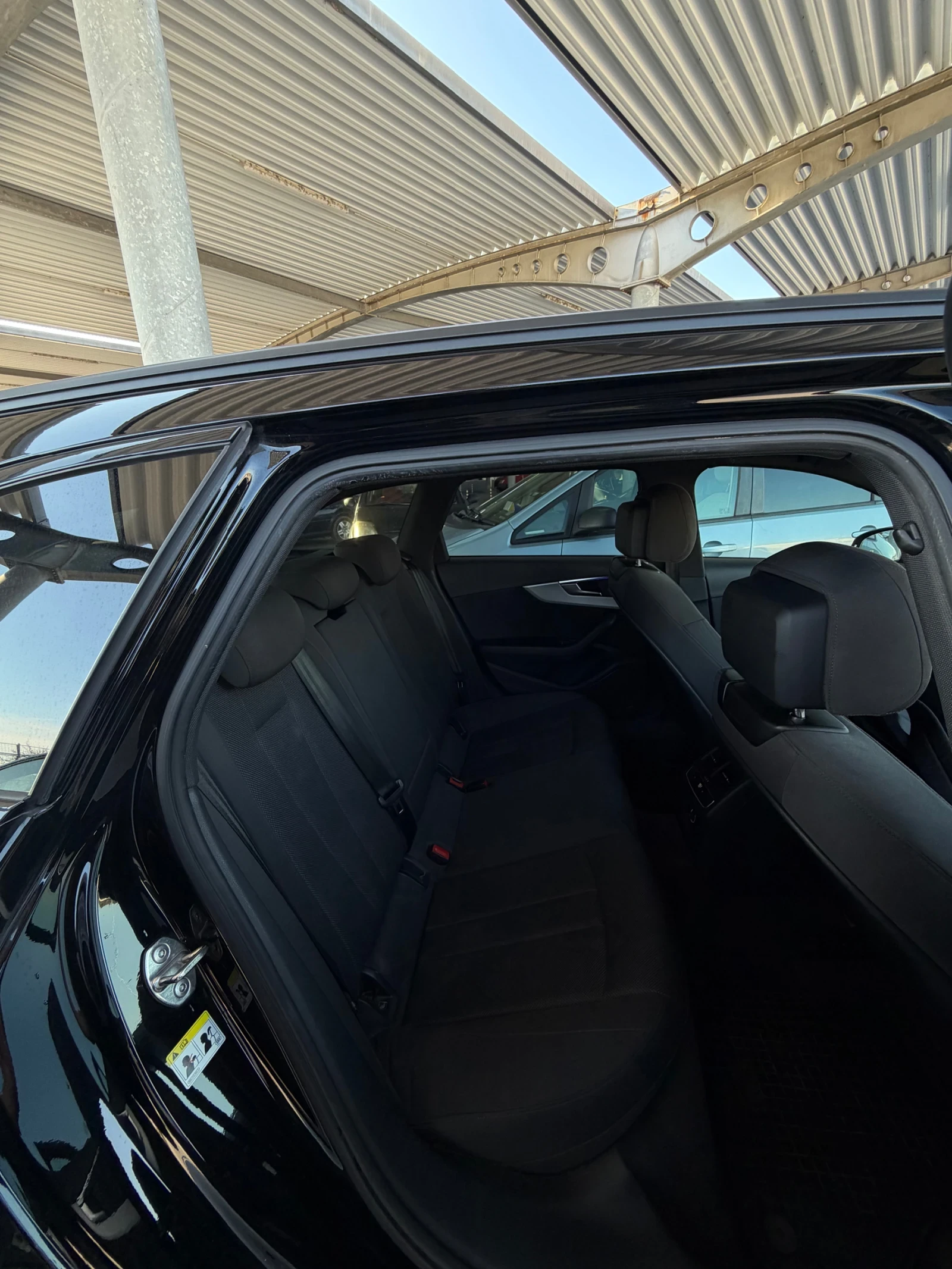 Audi A4 Audi A4 Avant 35 TDI Sport ACC Spur + Totwinkel * , снимка 13 - Автомобили и джипове - 53660843