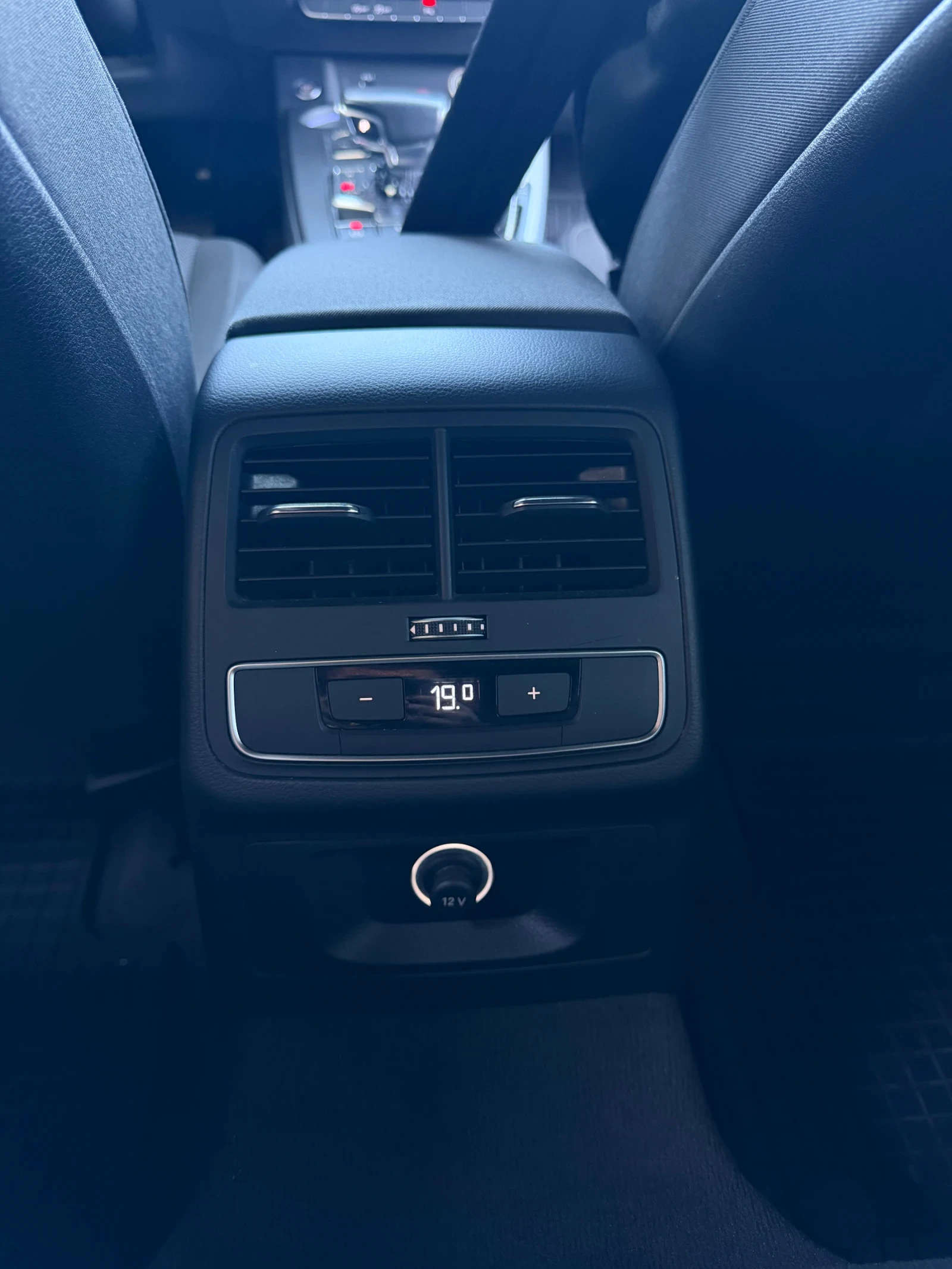 Audi A4 Audi A4 Avant 35 TDI Sport ACC Spur + Totwinkel * , снимка 15 - Автомобили и джипове - 53660843