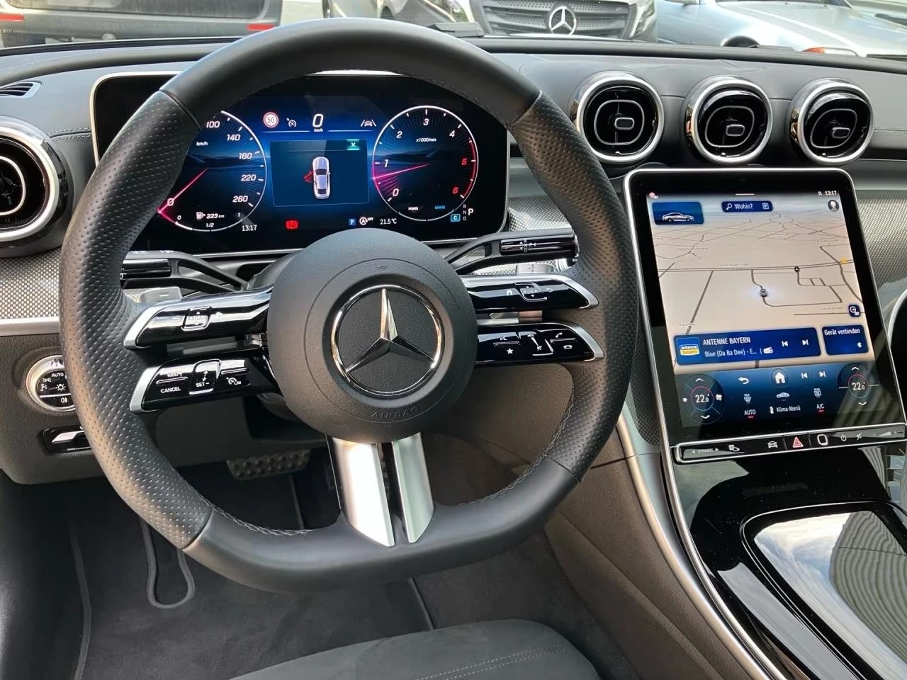 Mercedes-Benz C 220 d/AMG/COUPE/PANO/DIGITAL LIGHT/CAMERA/KEYLESS/, снимка 8 - Автомобили и джипове - 53876632