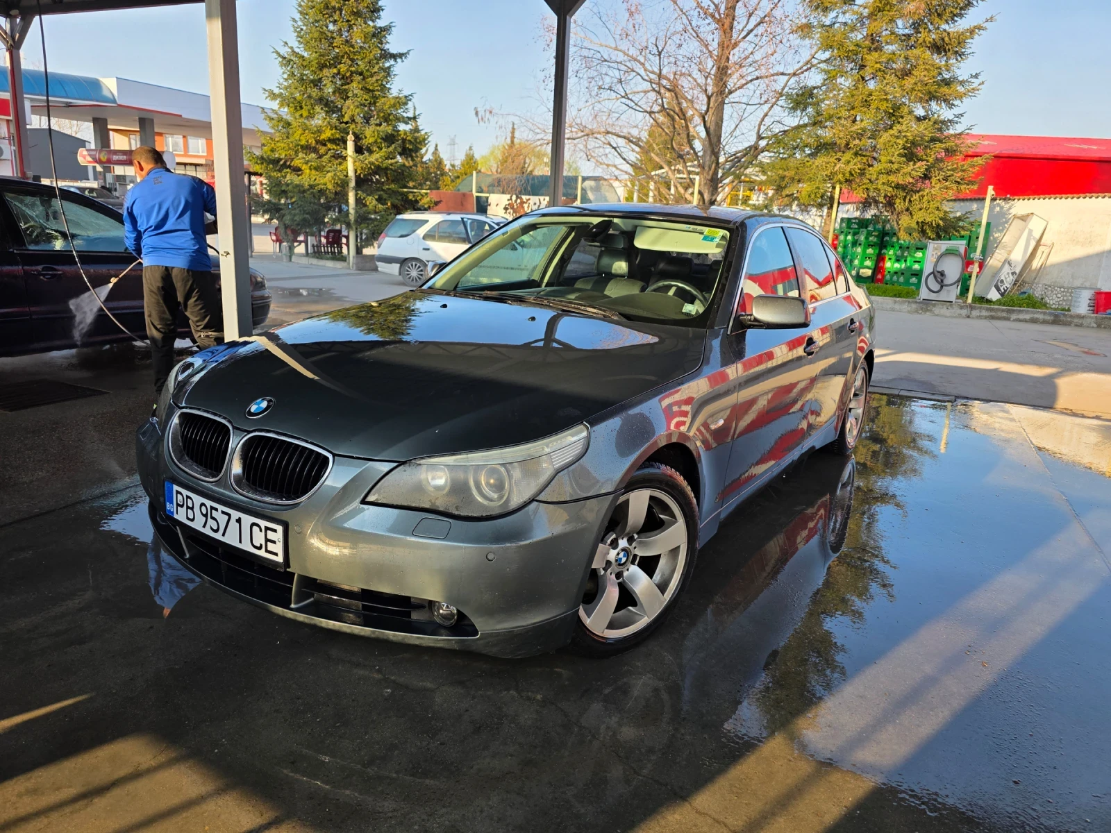 BMW 525 Бензин _газ, снимка 9 - Автомобили и джипове - 53880890