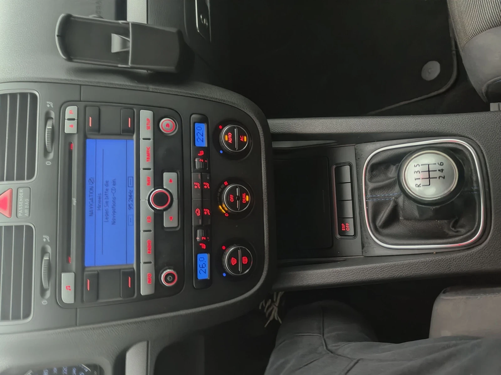 VW Golf 1.9 TDI - 6 Скорости , снимка 14 - Автомобили и джипове - 53953211