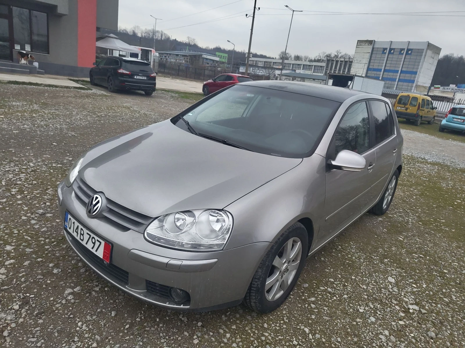 VW Golf 1.9 TDI - 6 Скорости , снимка 3 - Автомобили и джипове - 53953211