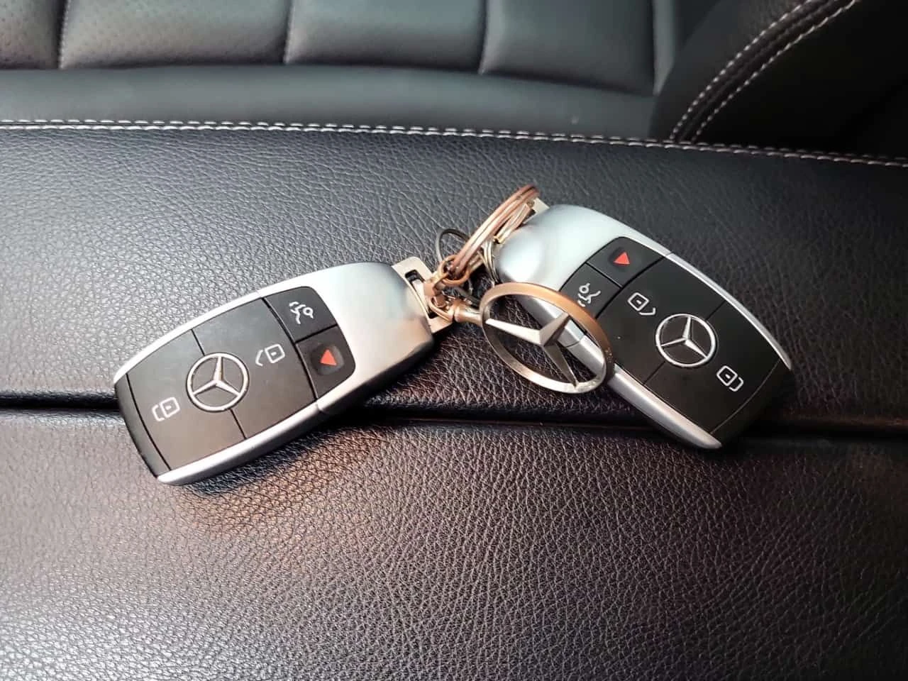 Mercedes-Benz C 300 2 ����� * KEYLESS * PANO * �������� *  CARFAX *  | Mobile.bg � ����������� 8
