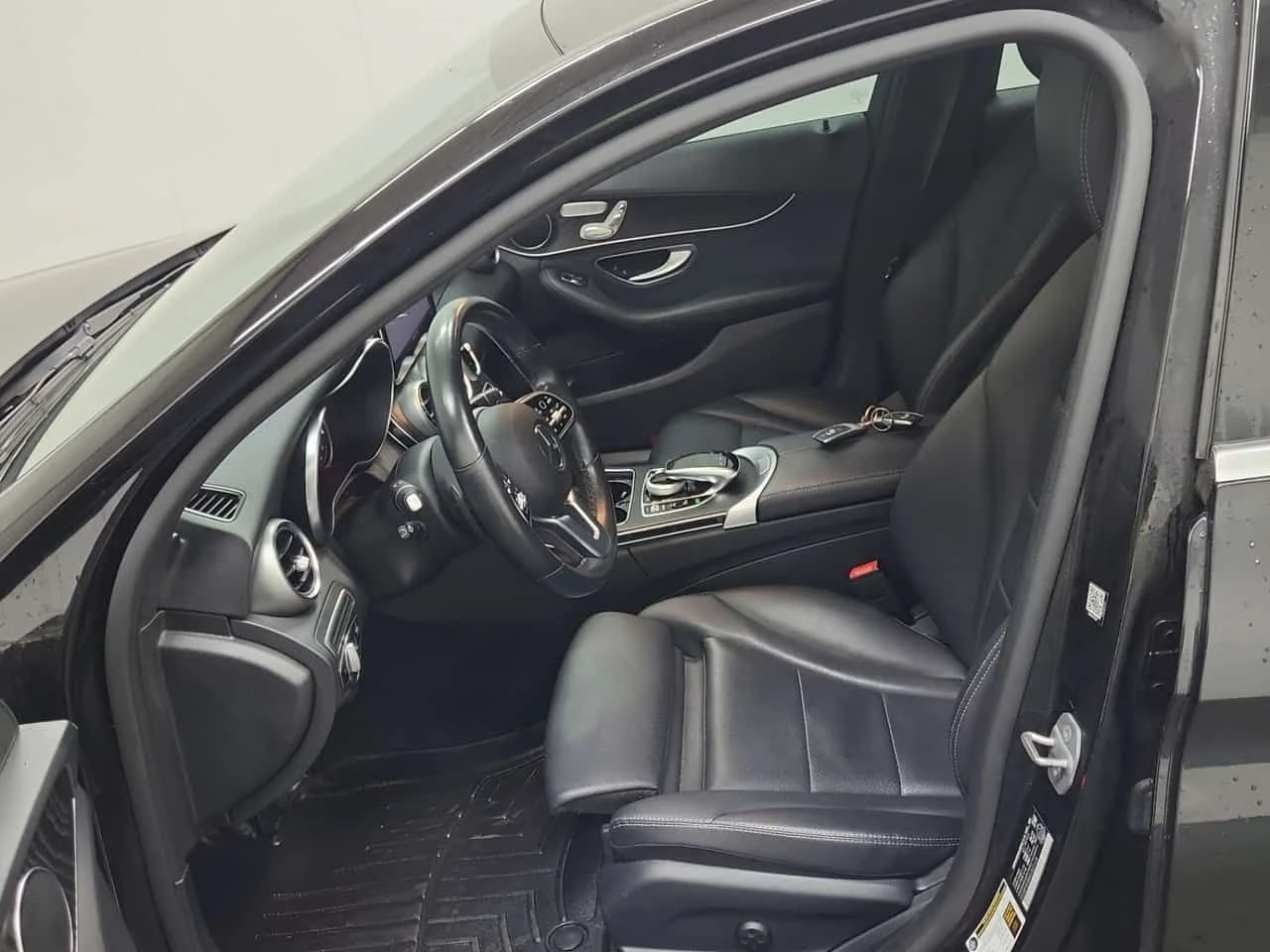 Mercedes-Benz C 300 2 ����� * KEYLESS * PANO * �������� *  CARFAX *  | Mobile.bg � ����������� 5