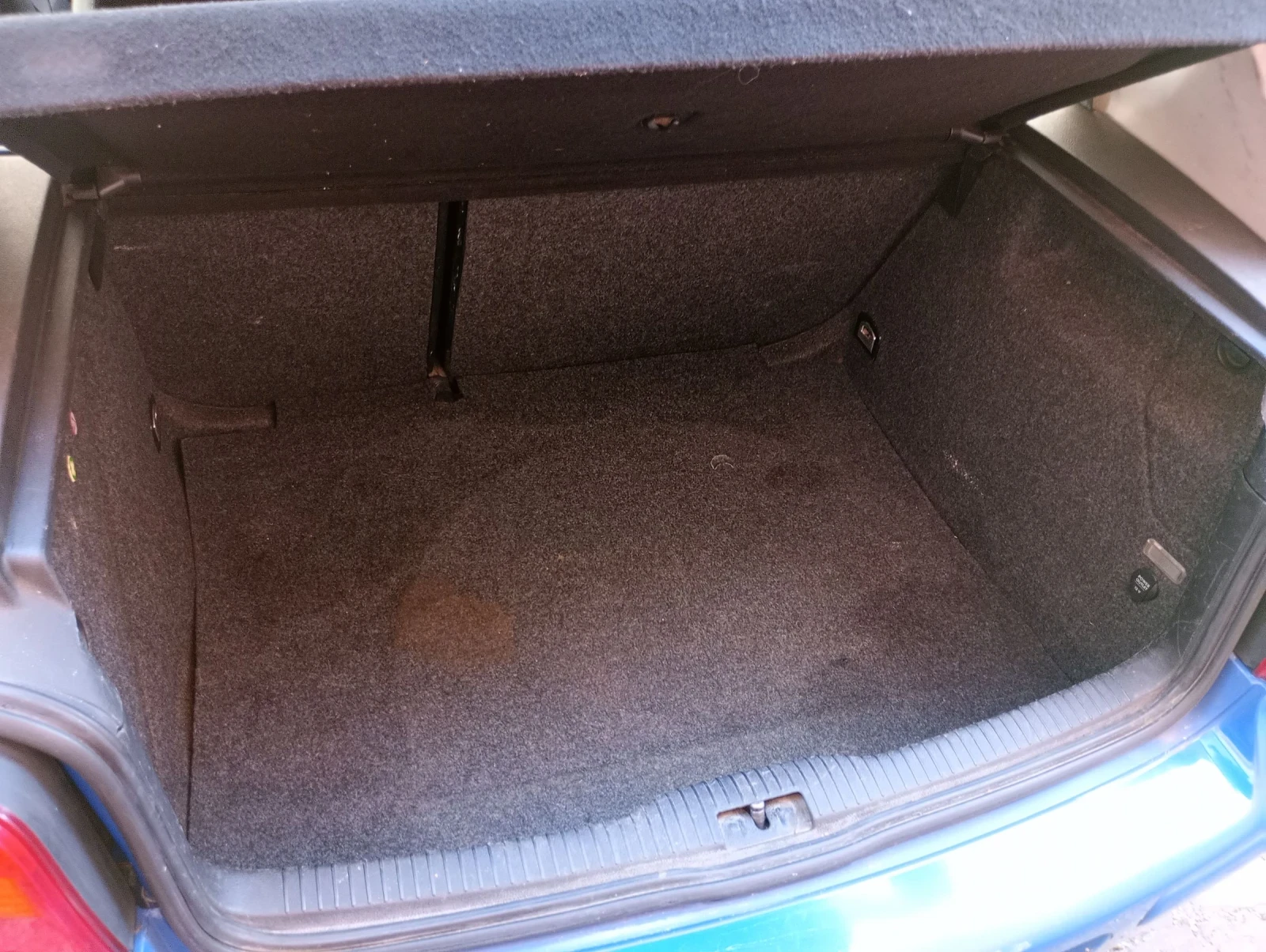 VW Golf Mk4 1.6SR, снимка 9 - Автомобили и джипове - 54442653