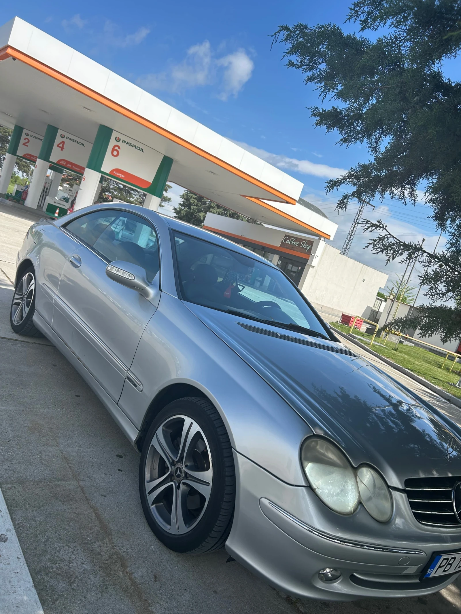 Mercedes-Benz CLK, снимка 9 - Автомобили и джипове - 54484452