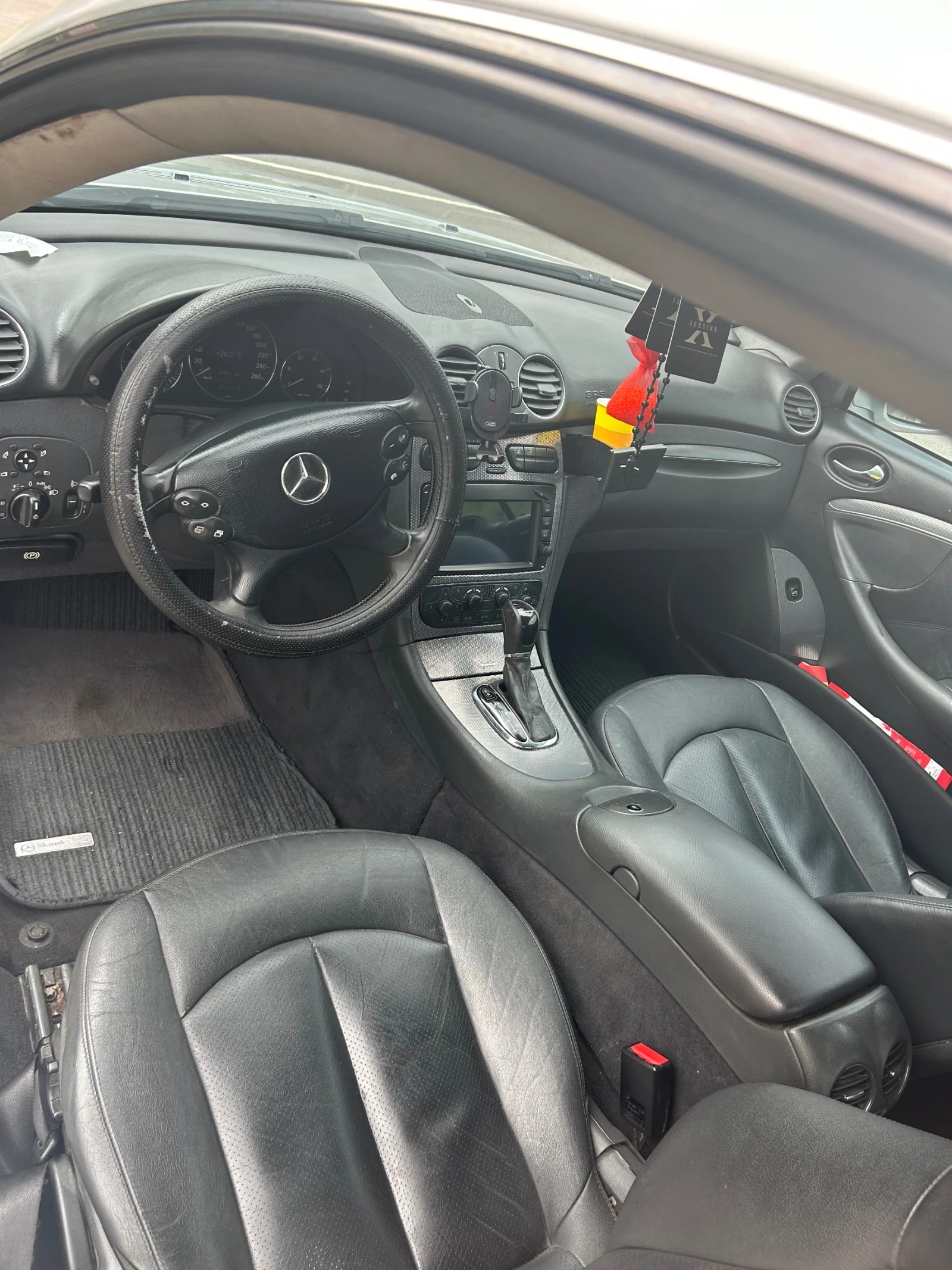 Mercedes-Benz CLK, снимка 15 - Автомобили и джипове - 54484452