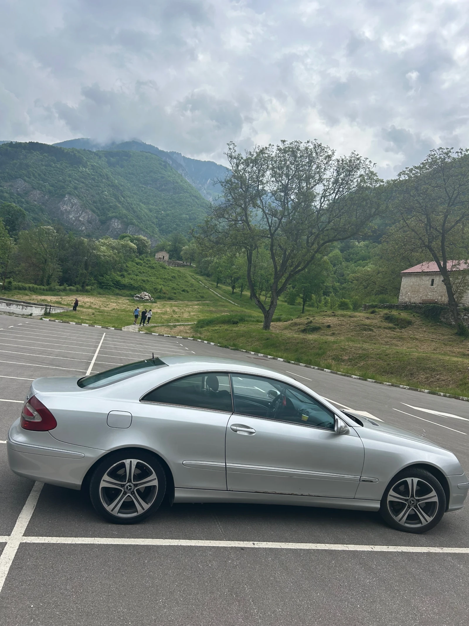 Mercedes-Benz CLK, снимка 3 - Автомобили и джипове - 54484452