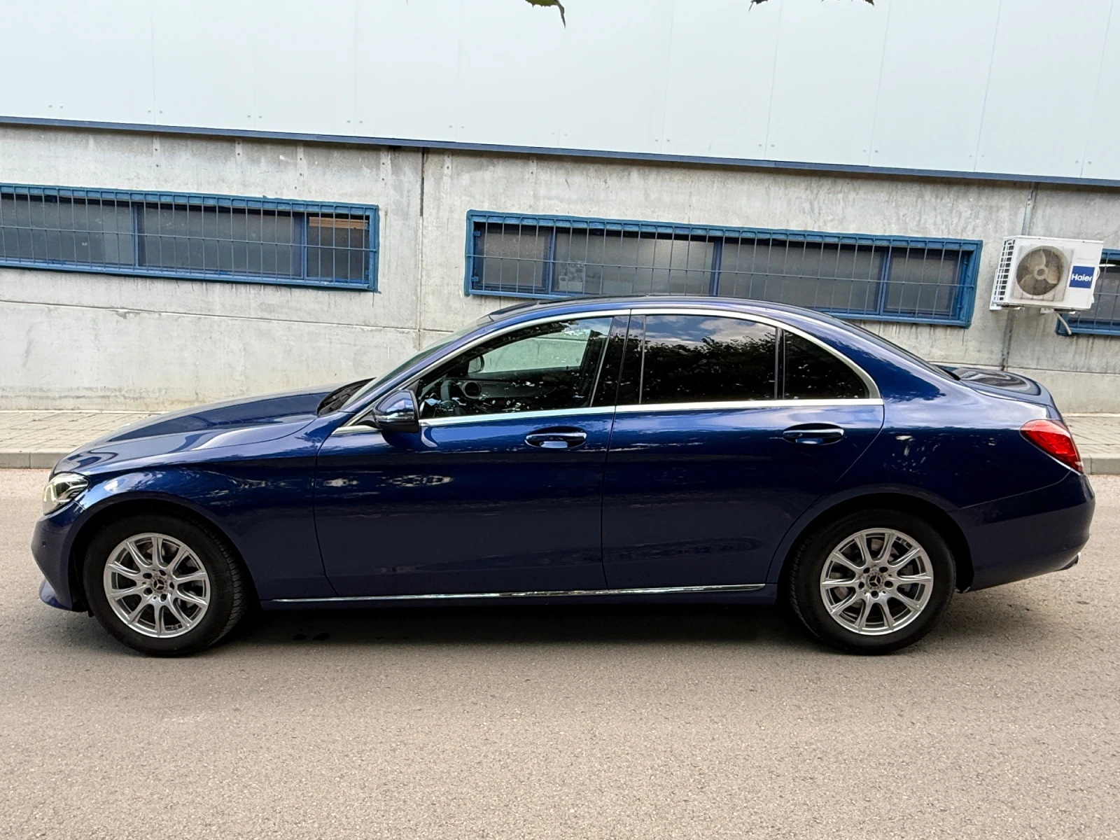 Mercedes-Benz C 180 FACELIFT * TOP, снимка 7 - Автомобили и джипове - 55166088