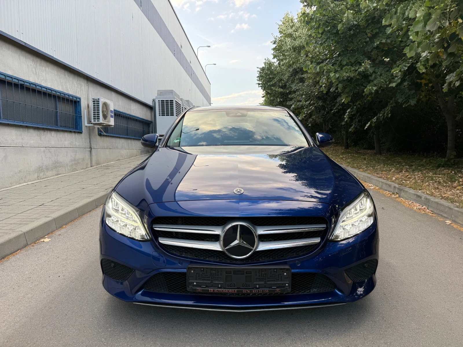 Mercedes-Benz C 180 FACELIFT * TOP, снимка 2 - Автомобили и джипове - 55166088