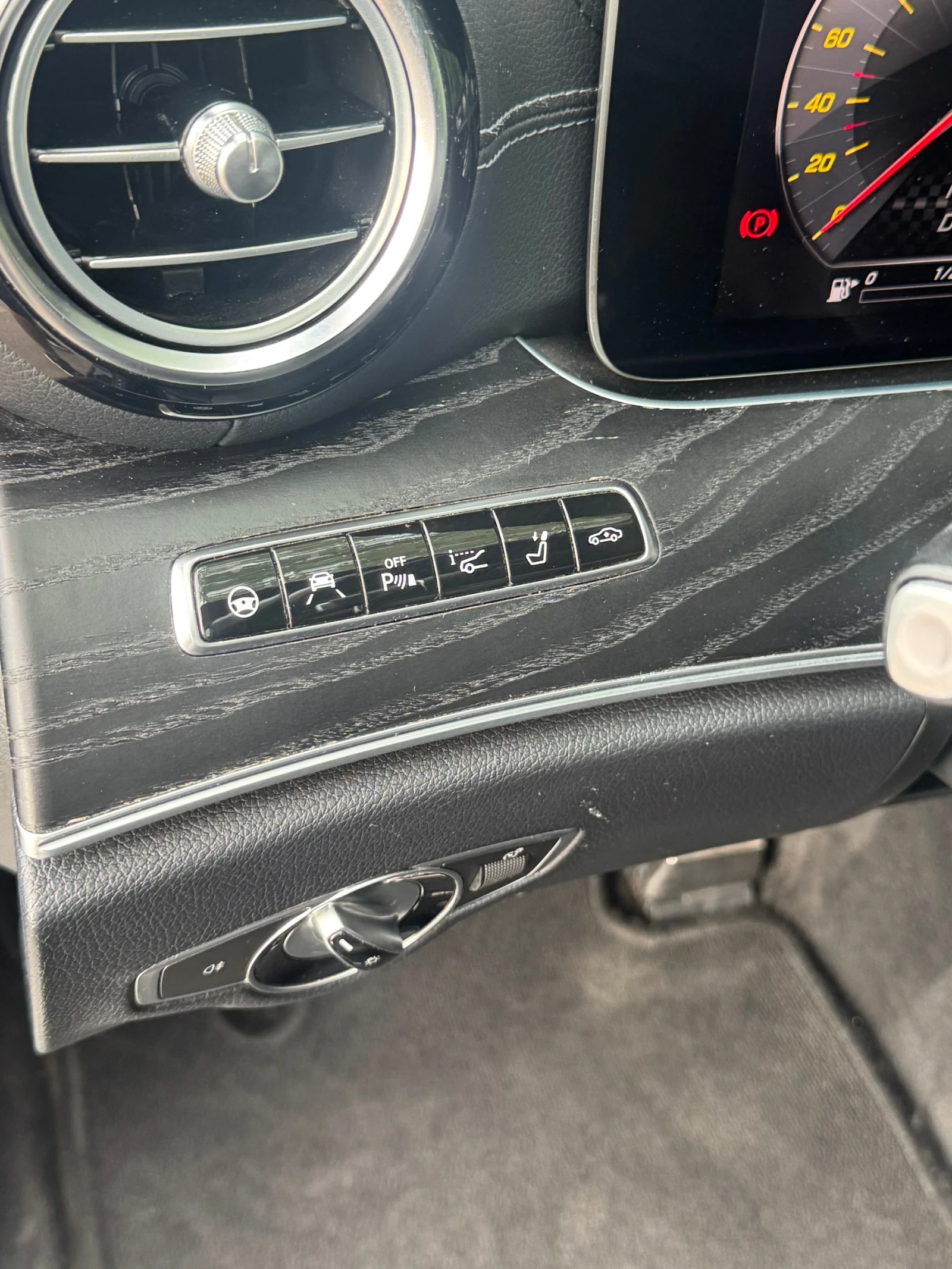 Mercedes-Benz E 53 AMG 4MATIC+ | ГОТОВ ЛИЗИНГ, снимка 8 - Автомобили и джипове - 55607439