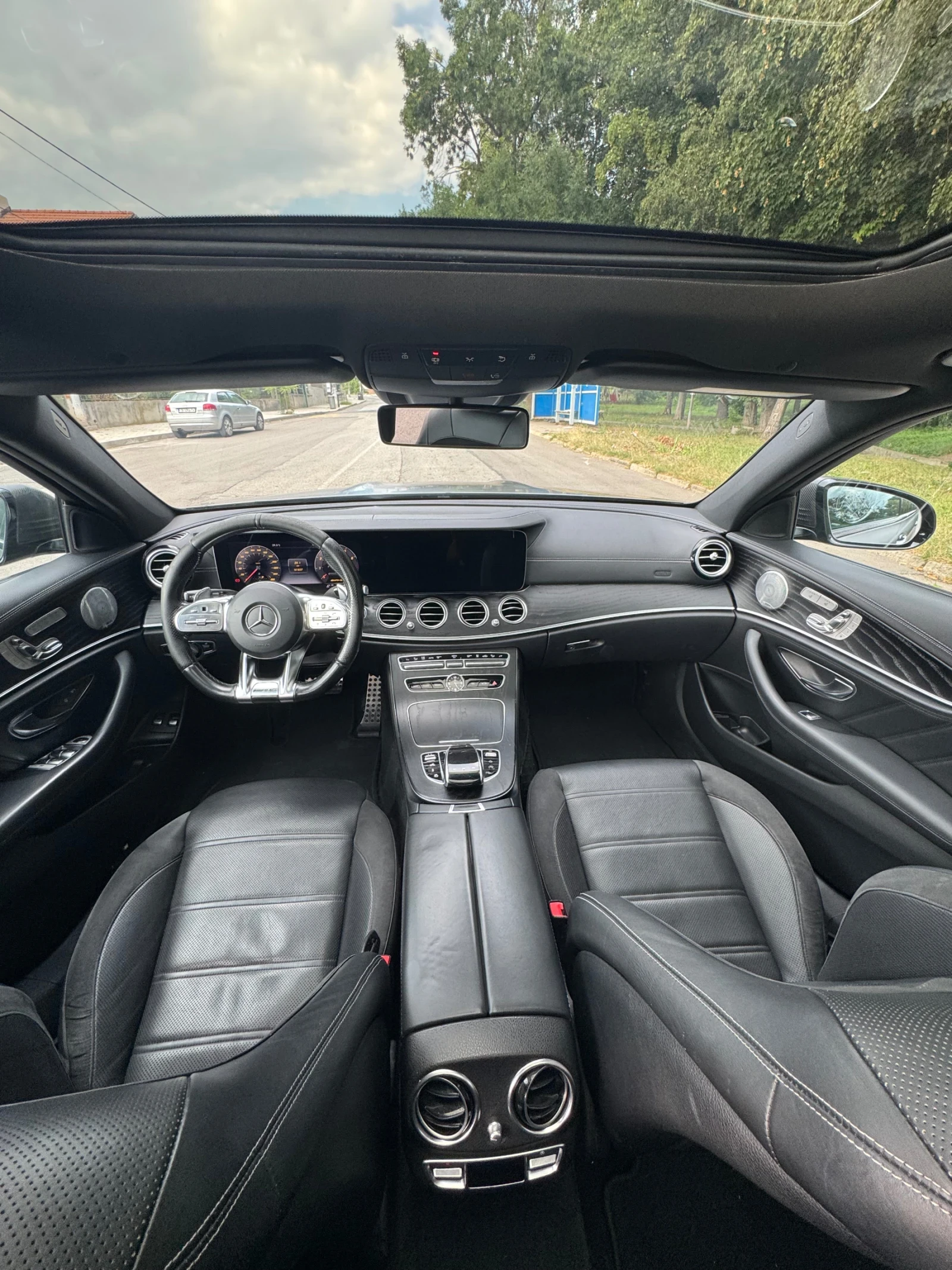 Mercedes-Benz E 53 AMG 4MATIC+ | ГОТОВ ЛИЗИНГ, снимка 12 - Автомобили и джипове - 55607439