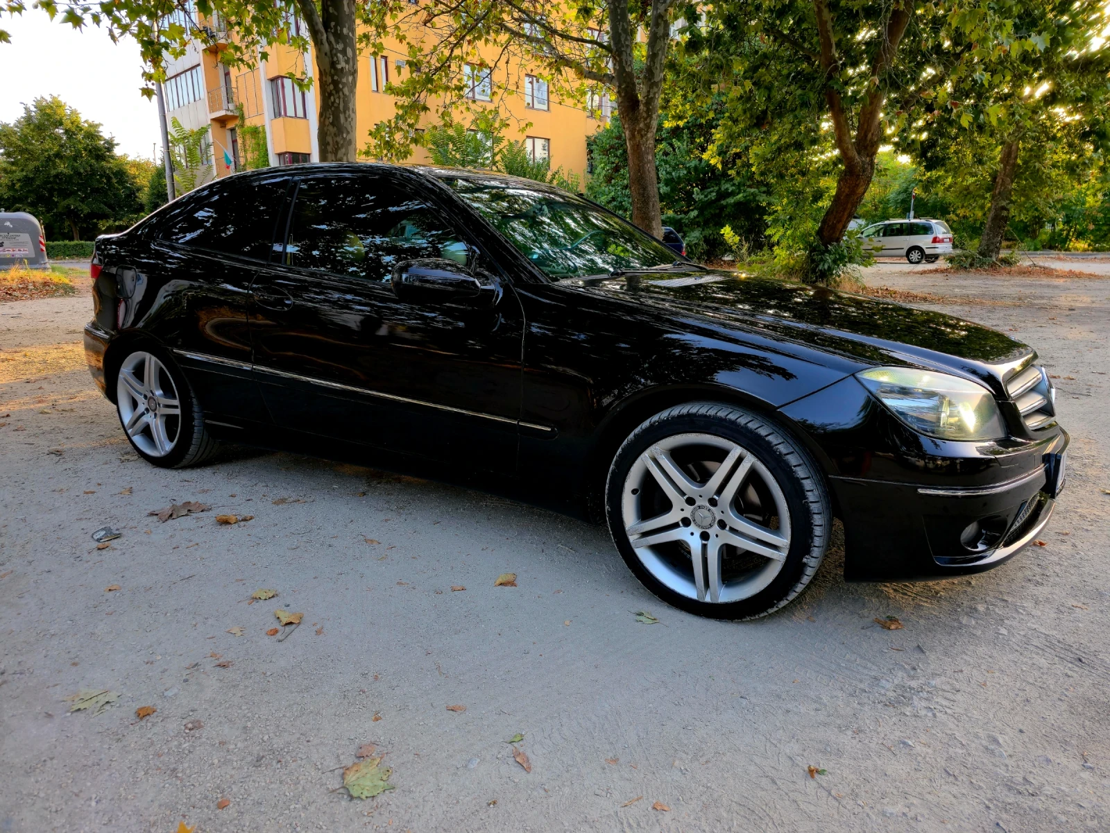 Mercedes-Benz CLC, снимка 2 - Автомобили и джипове - 56275843