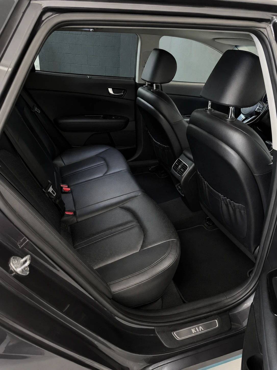 Kia Optima 2.0  PHEV Premium Face Швейцария, снимка 11 - Автомобили и джипове - 56167240
