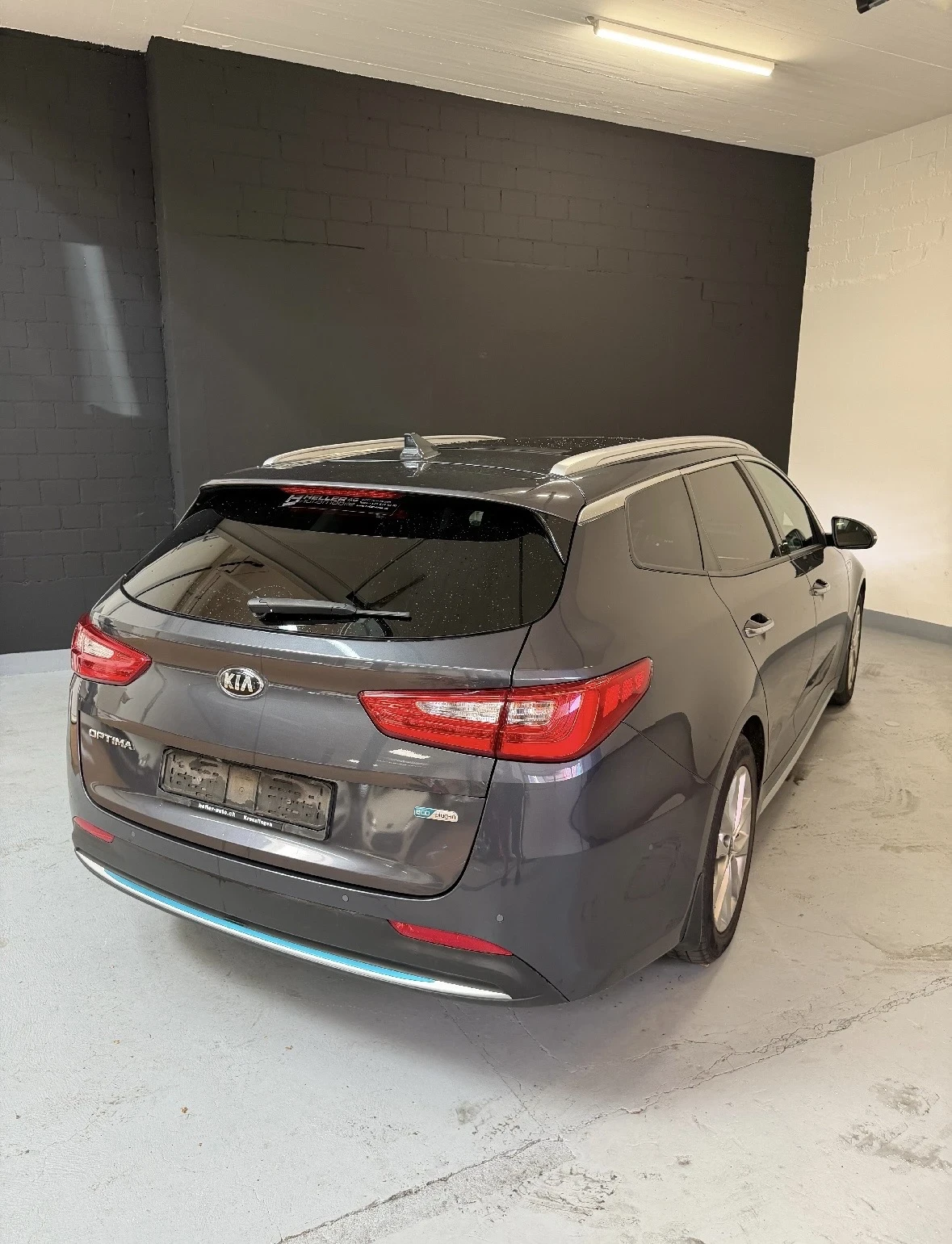 Kia Optima 2.0  PHEV Premium Face Швейцария, снимка 4 - Автомобили и джипове - 56167240