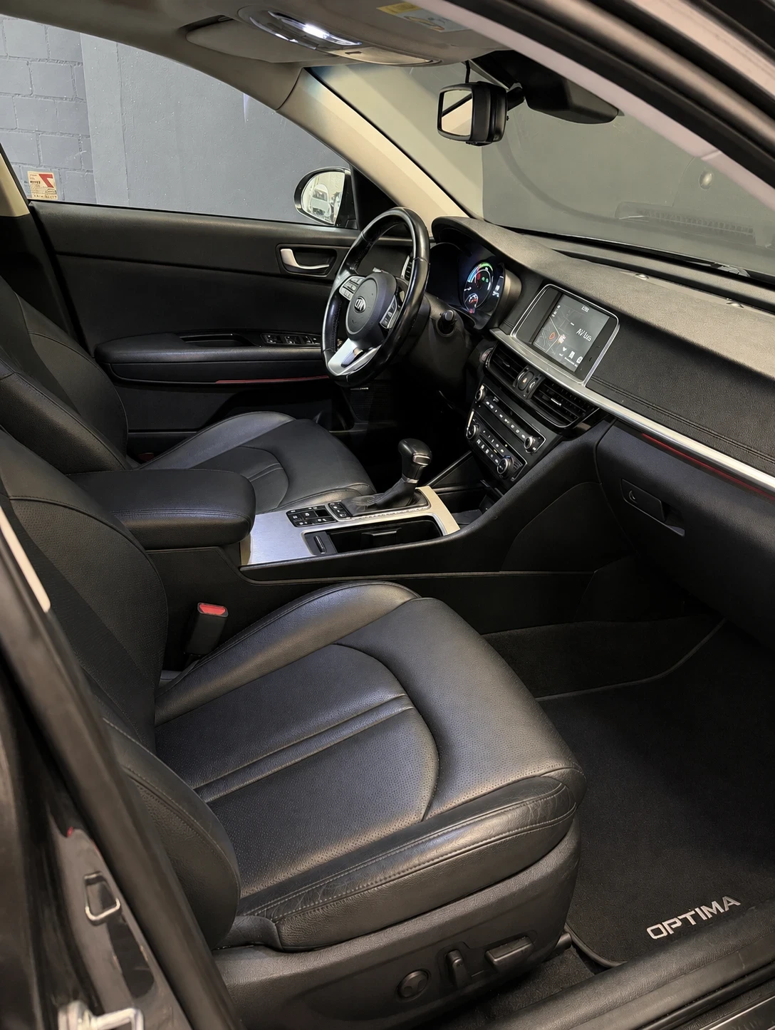 Kia Optima 2.0  PHEV Premium Face Швейцария, снимка 9 - Автомобили и джипове - 56167240