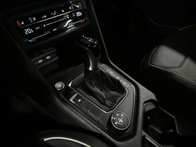 VW Tiguan Highline R-Line С РЕГИСТРАЦИЯ & АВТО КРЕДИТ, снимка 13